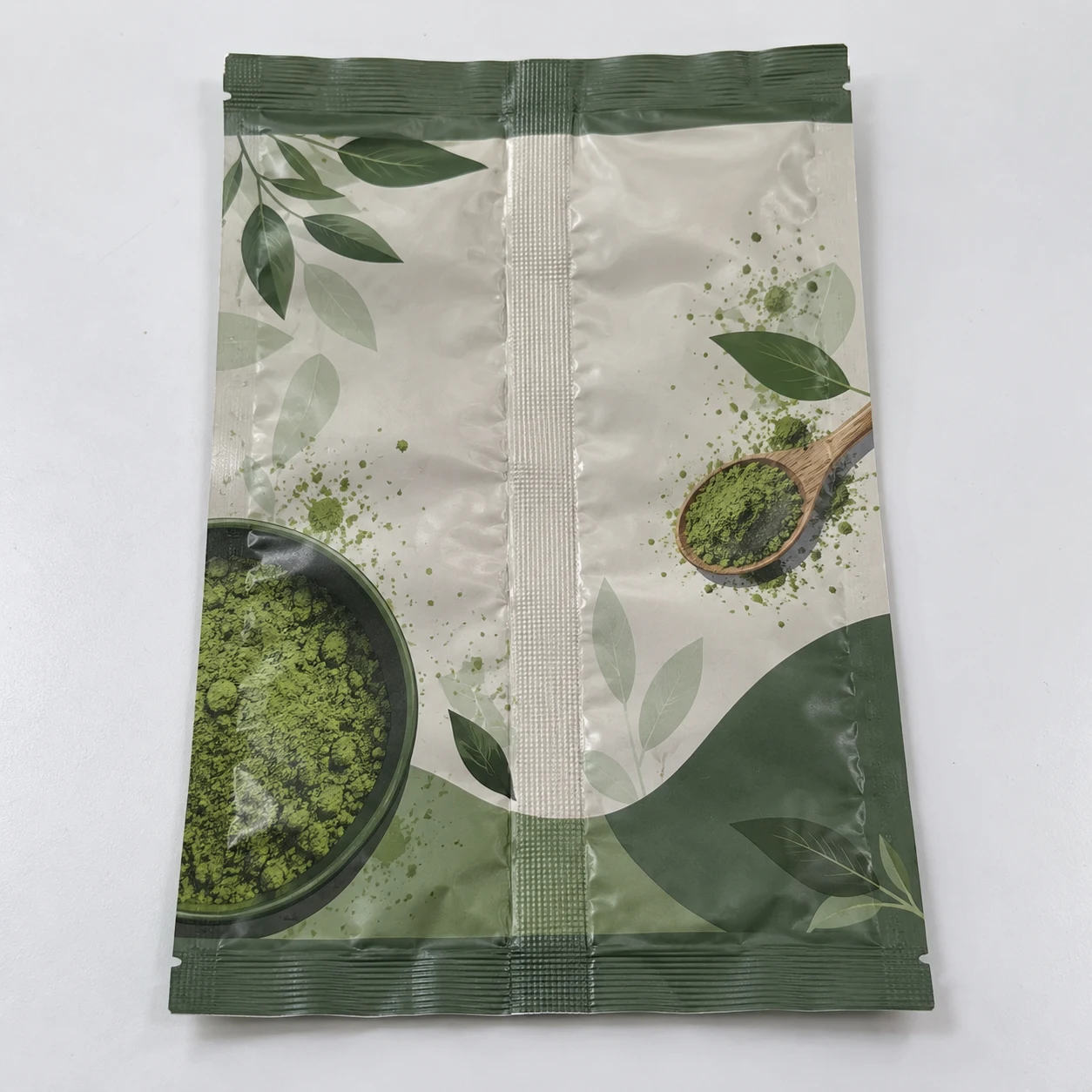 Druckverpackung Mockup · Schlauchbeutel mit mittiger Rückennaht · tägliche Pulver
